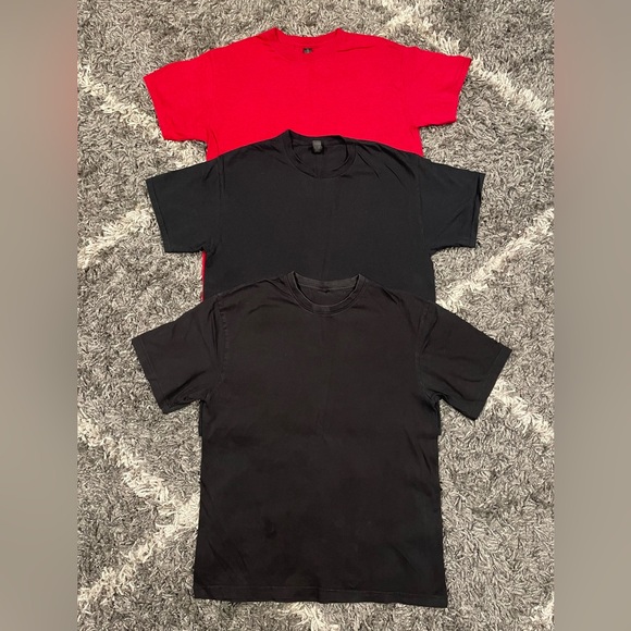 Gildan Red Black basic Short Sleeve Crew Neck TShirt Mens Sz L Set of 3 - Picture 1 of 9